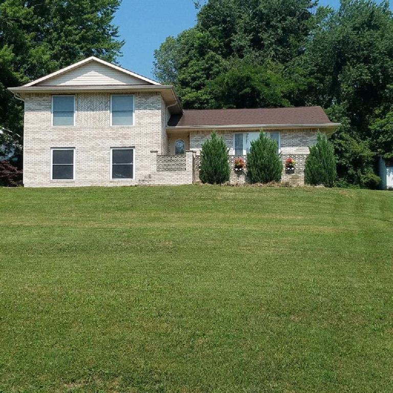 185 Goodnight Road Martinsville, IN 46151 - Photo 1 of 25 Gallery Image 1
