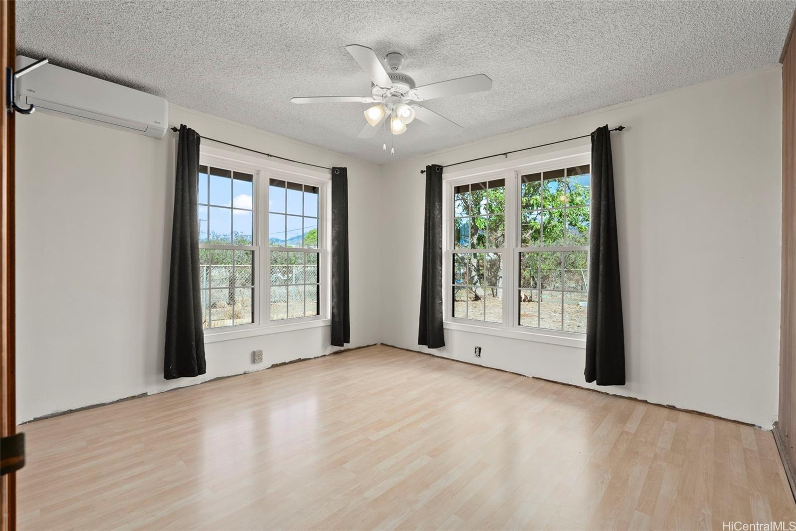 87-1087 Apuupuu Road Waianae, HI 96792 - Photo 11 of 25 a view of an empty room with a window