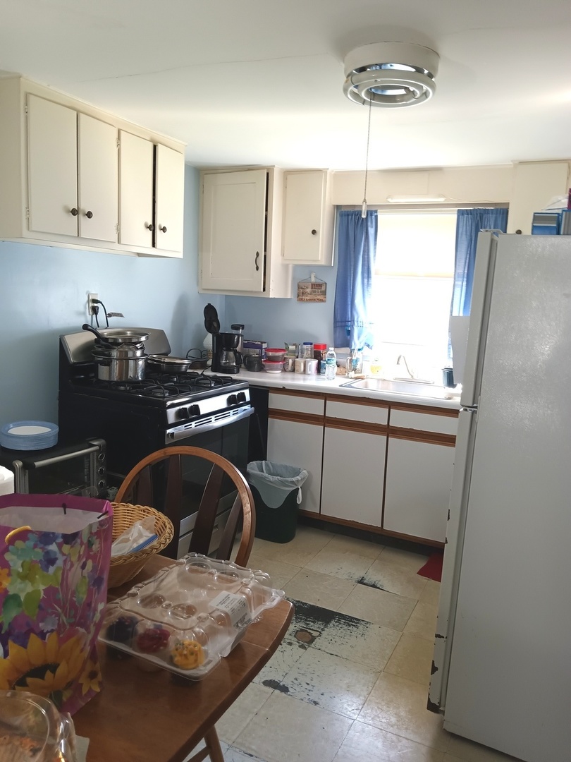 9867 17th Street Zion, IL 60099 - Photo 13 of 15