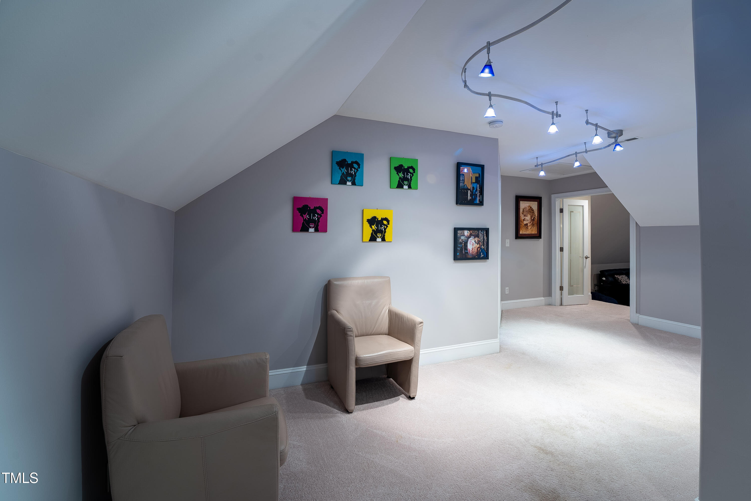 8104 Last Oak Court Raleigh, NC 27613 - Photo 20 of 26 20241023-_DSC7932-HDR