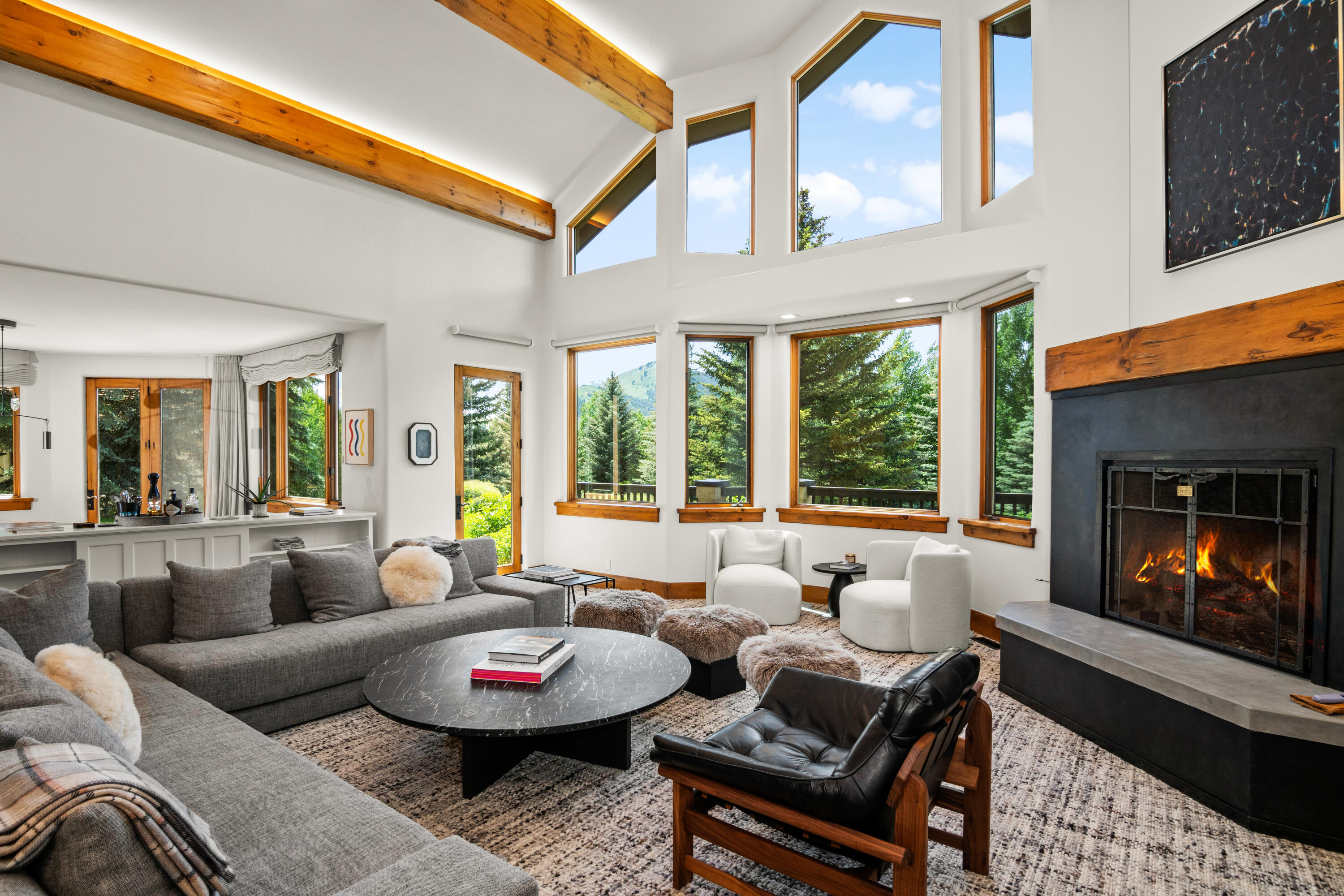 160 Telemark Road Ketchum, ID 83340 - Photo 4 of 45 Living Room