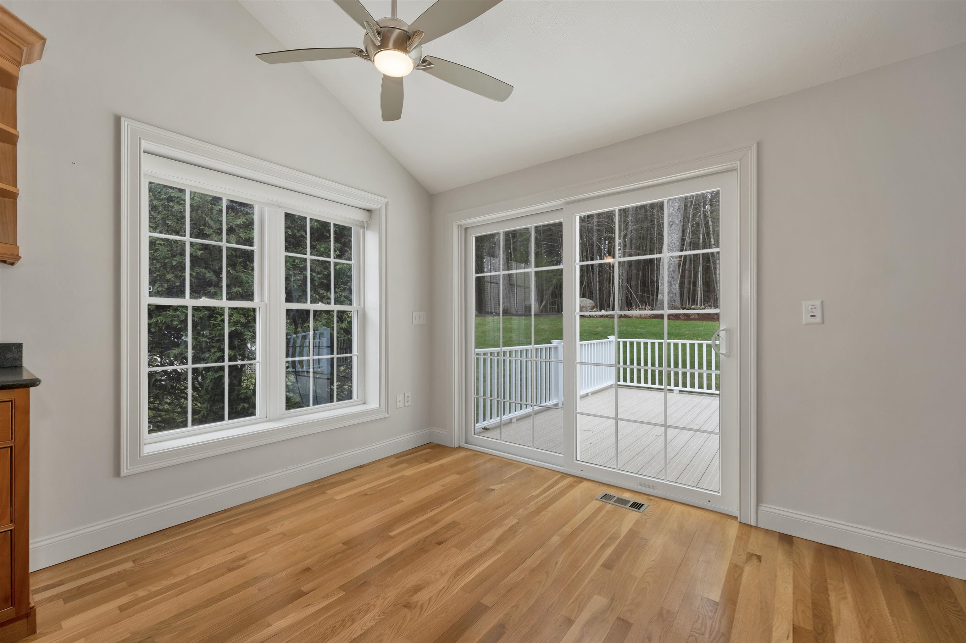 131 Hampton Meadows Hampton, NH 03842 - Photo 8 of 42