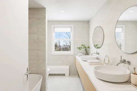 $2,450,000 | 26 Birch Drive, Montauk, NY 11954