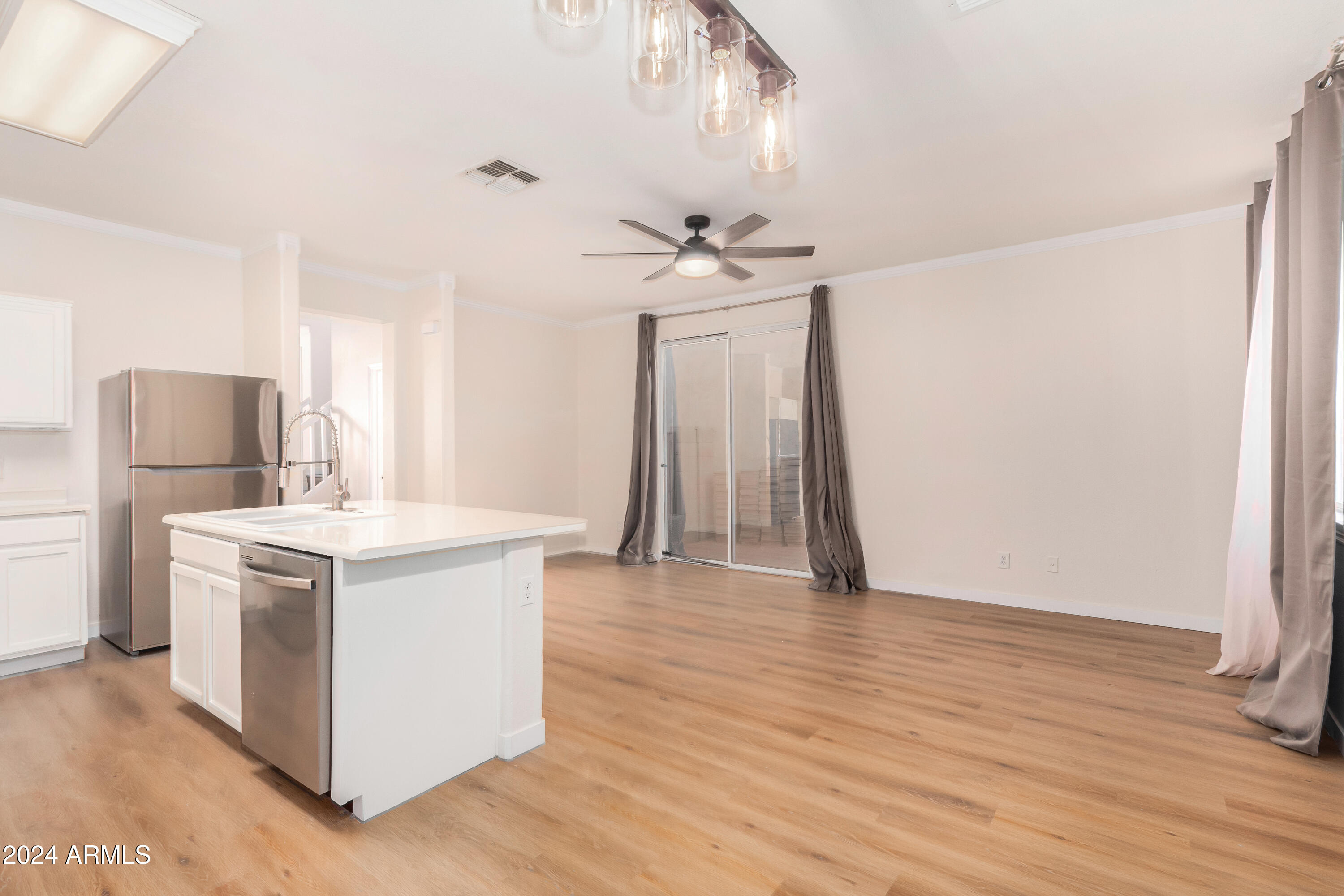 1423 East Romley Road Phoenix, AZ 85040 - Photo 12 of 38 0013-13 - Romley