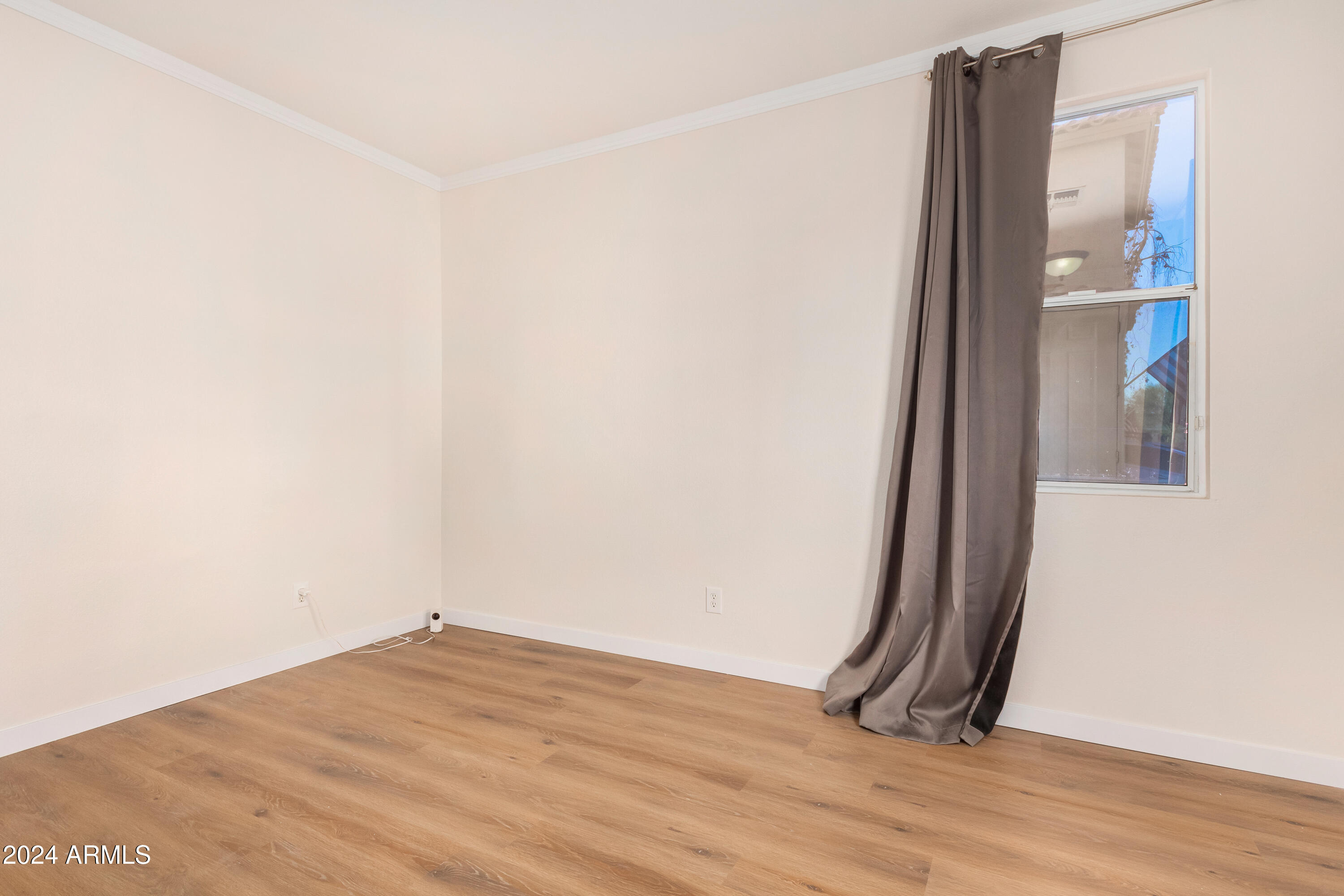 1423 East Romley Road Phoenix, AZ 85040 - Photo 7 of 38 0008-08 - Romley