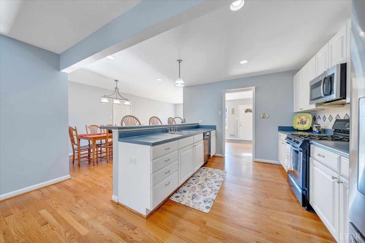 4408 Montgomery Road Lynchburg, VA 24503 - Photo 14 of 55