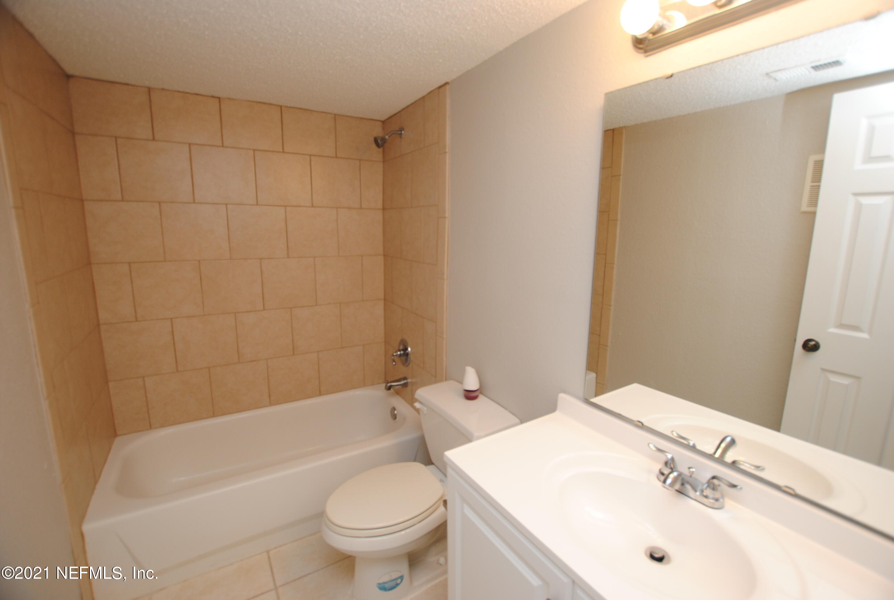 355 Monument Road, Unit 17 E1 Jacksonville, FL 32225 - Photo 13 of 19 DSC_0162