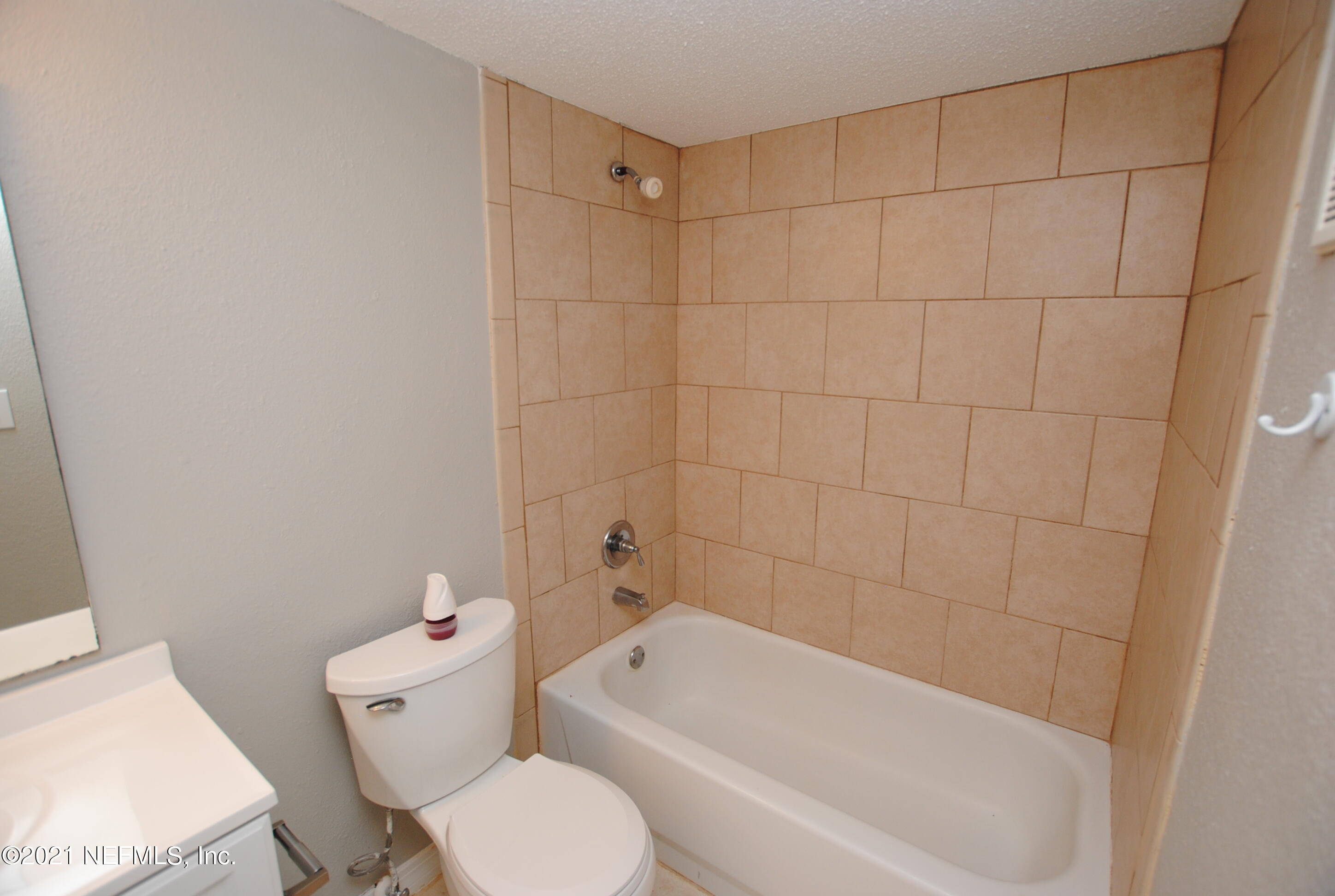 355 Monument Road, Unit 17 E1 Jacksonville, FL 32225 - Photo 14 of 19 DSC_0165