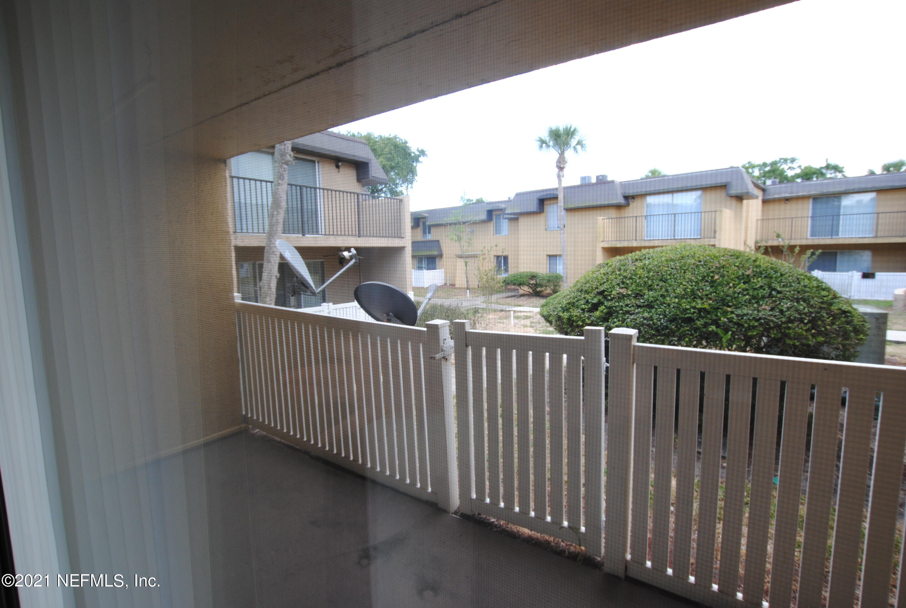 355 Monument Road, Unit 17 E1 Jacksonville, FL 32225 - Photo 16 of 19 DSC_0168