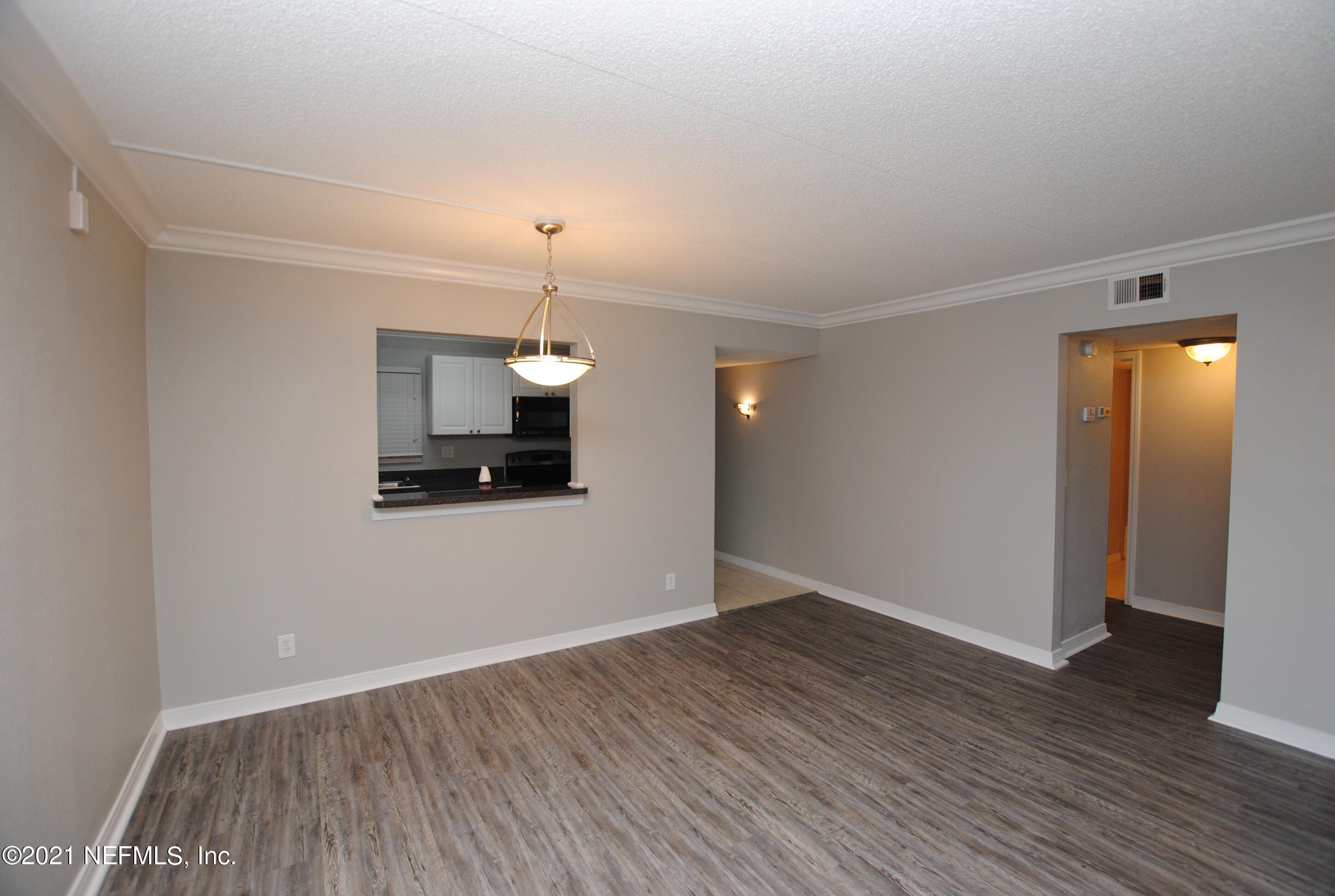 355 Monument Road, Unit 17 E1 Jacksonville, FL 32225 - Photo 7 of 19 DSC_0158