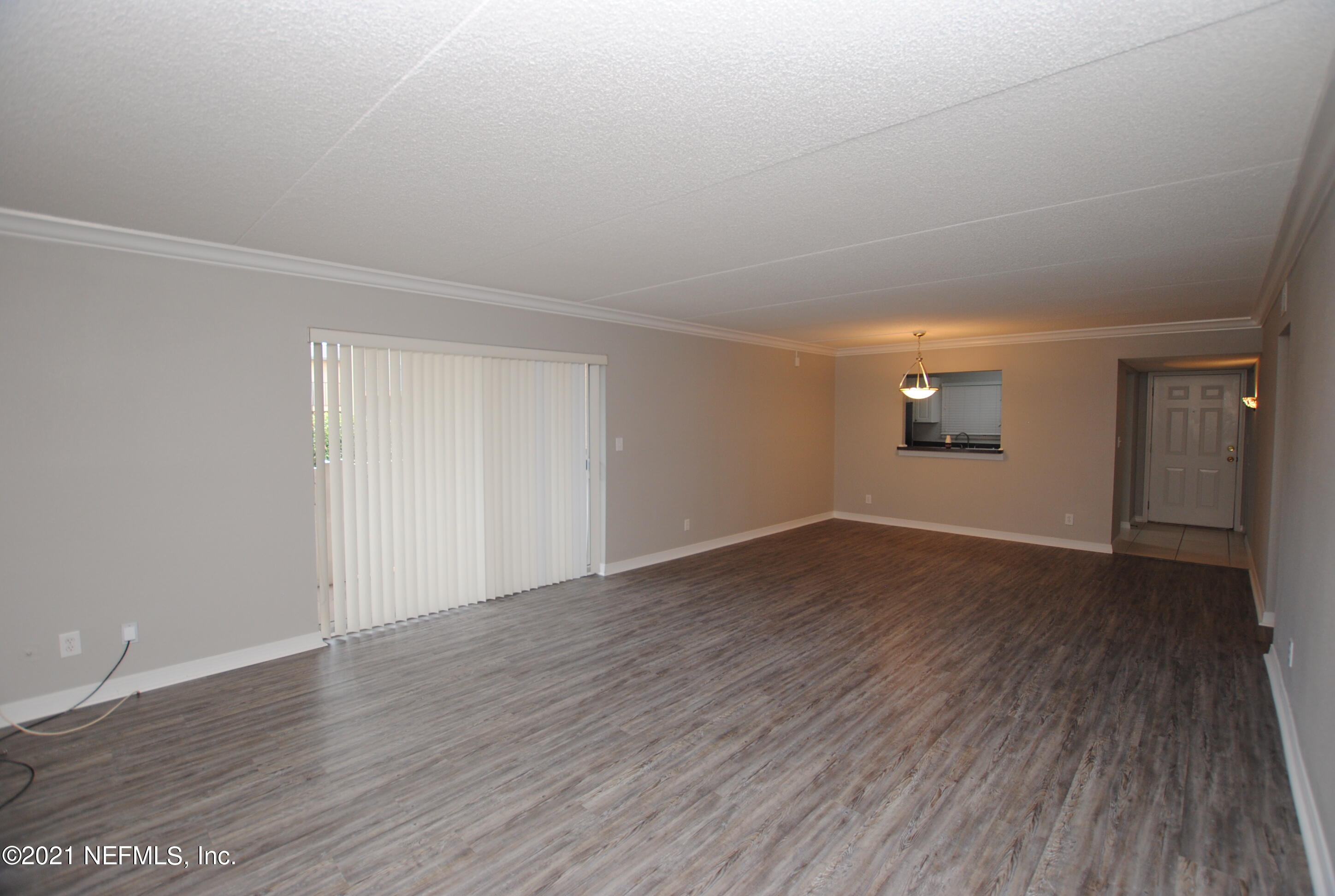 355 Monument Road, Unit 17 E1 Jacksonville, FL 32225 - Photo 8 of 19 DSC_0159