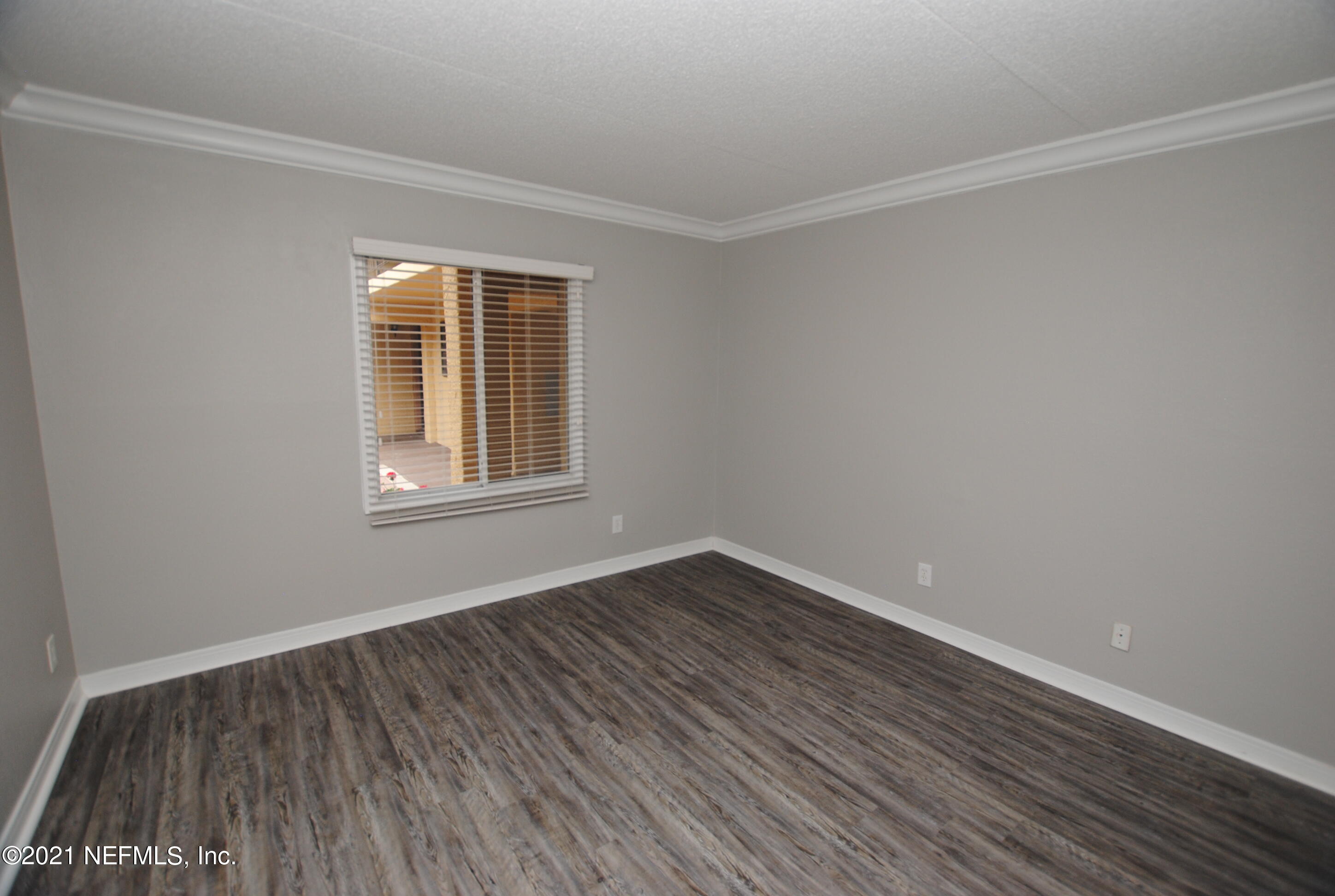 355 Monument Road, Unit 17 E1 Jacksonville, FL 32225 - Photo 9 of 19 DSC_0160
