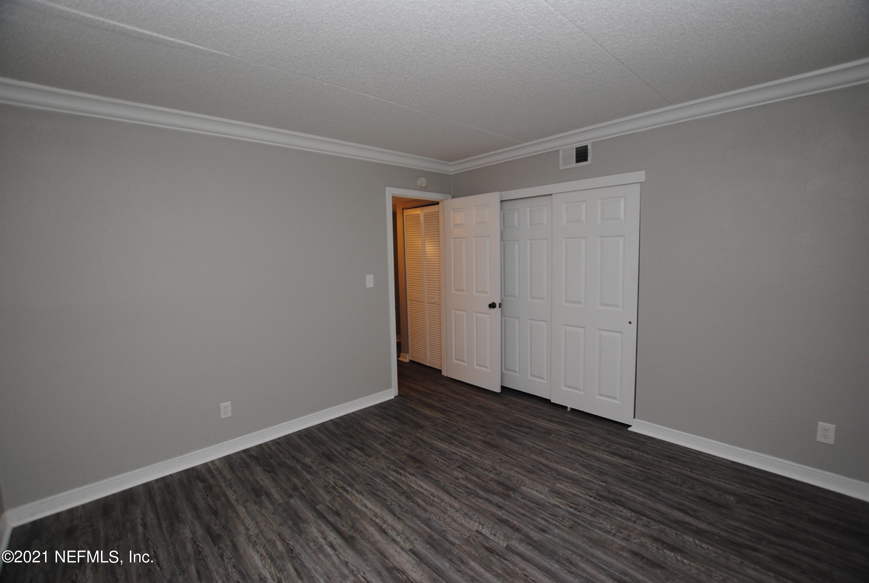355 Monument Road, Unit 17 E1 Jacksonville, FL 32225 - Photo 10 of 19 DSC_0161
