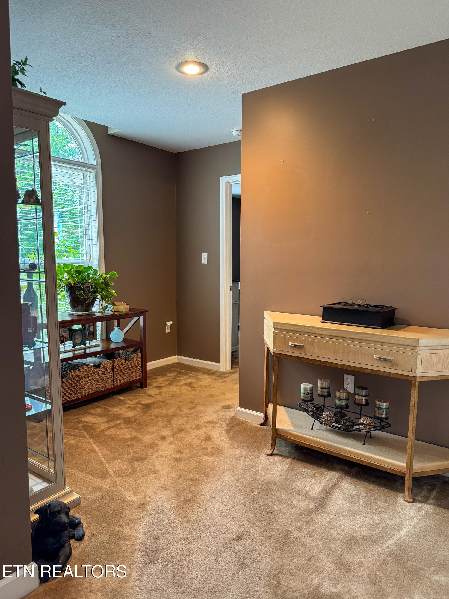 160 Brady Lane Oneida, TN 37841 - Photo 15 of 43 a living room with furniture and a table