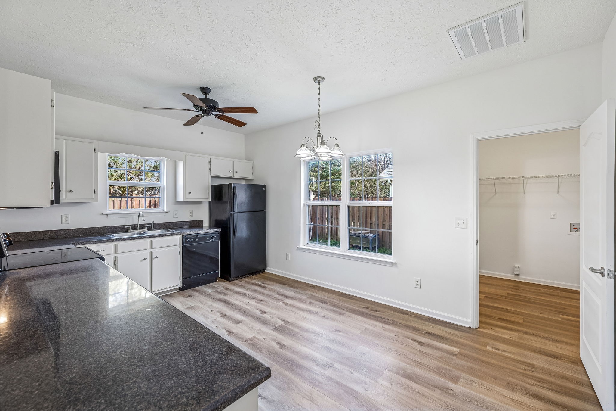 282 Meigs Drive Murfreesboro, TN 37128 - Photo 9 of 37