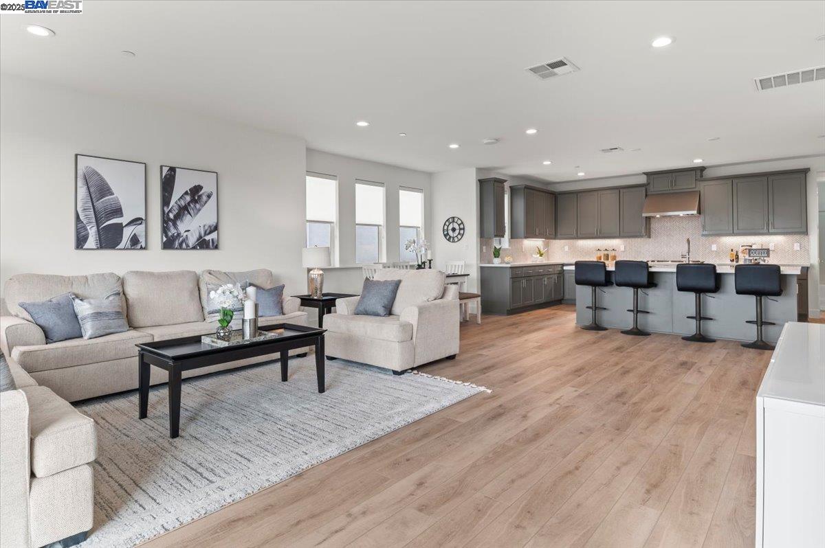 1194 Mateo Miller Circle San Ramon, CA 94583 - Photo 5 of 22