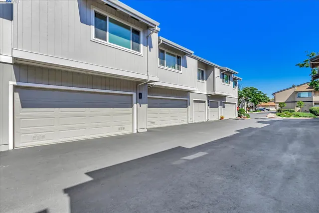 $649,999 | 67 Silcreek Drive, San Jose, CA 95116