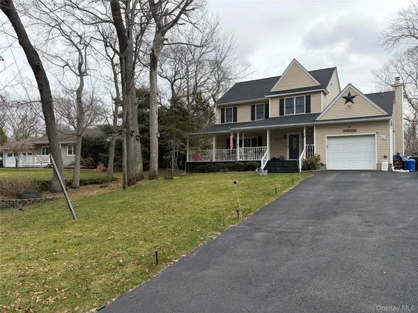 $750,000 | 38 Elizabeth Drive, Wading River, NY 11792