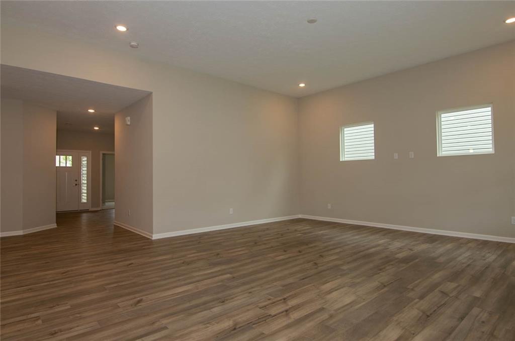 9842 Constellation Drive Pendleton, IN 46064 - Photo 6 of 28