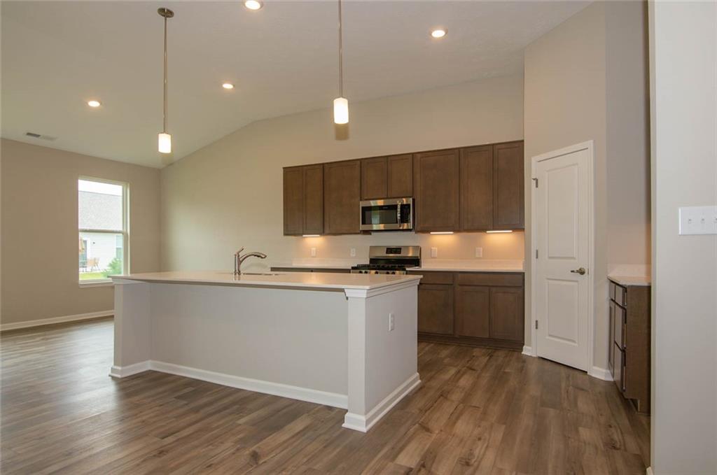 9842 Constellation Drive Pendleton, IN 46064 - Photo 7 of 28