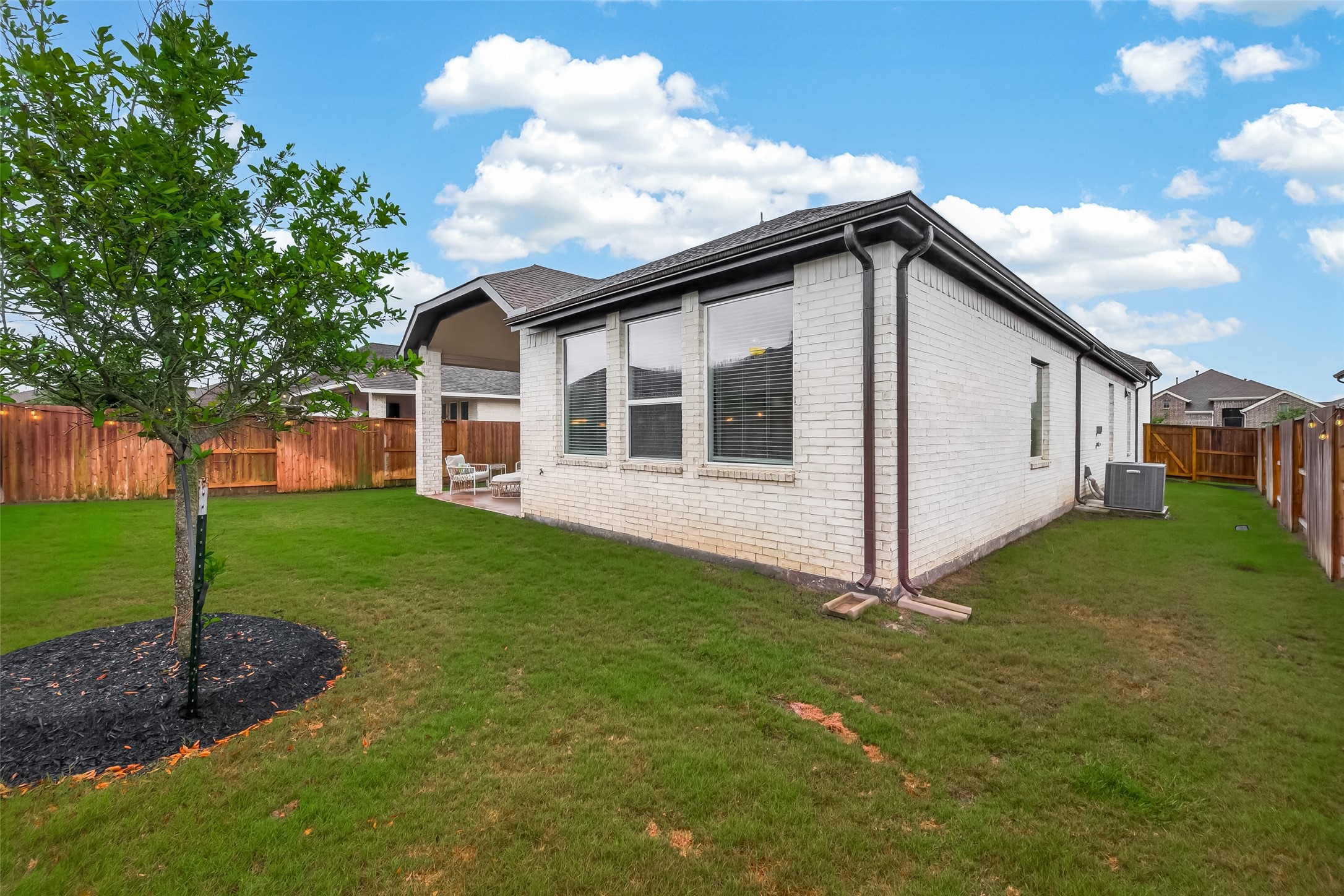 5019 Country Mdws Trail Rosharon, TX 77583 - Photo 43 of 49 a view of a house with backyard