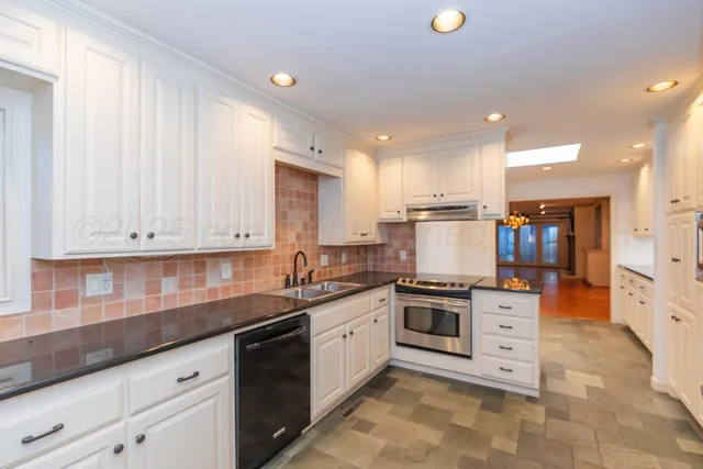 $355,000 | 1615 South Bryan Street, Unit 11, Amarillo, TX 79102