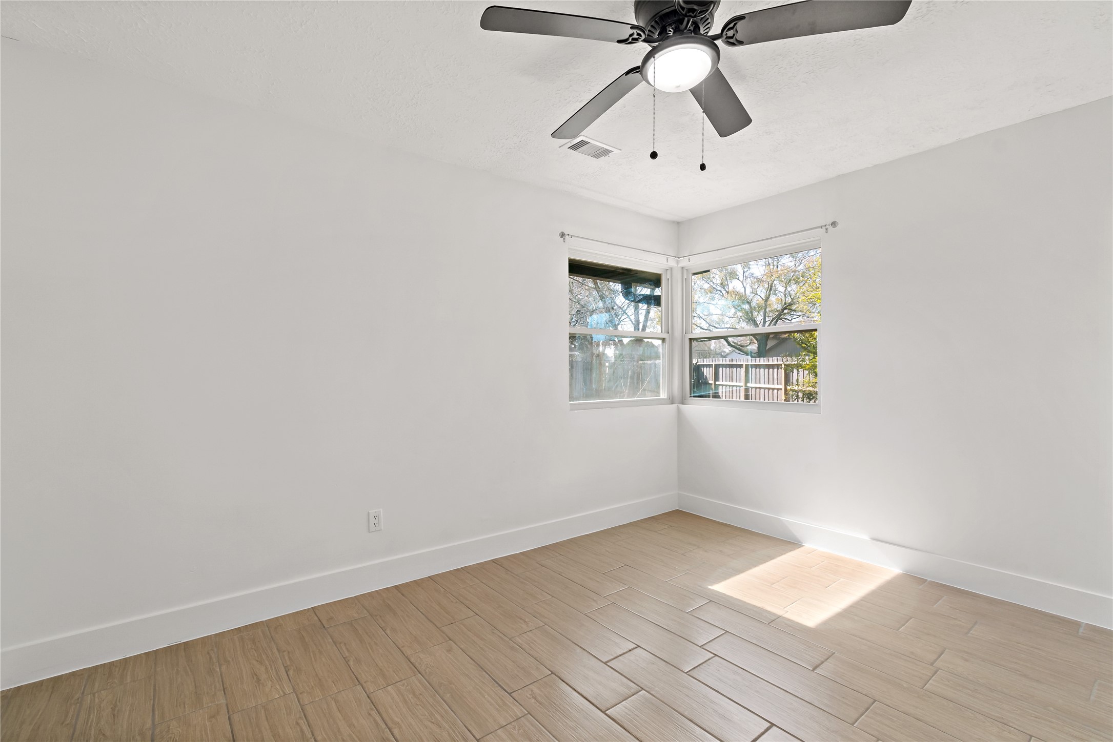 10319 Sand Pass Lane Houston, TX 77064 - Photo 14 of 24 Second Bedroom