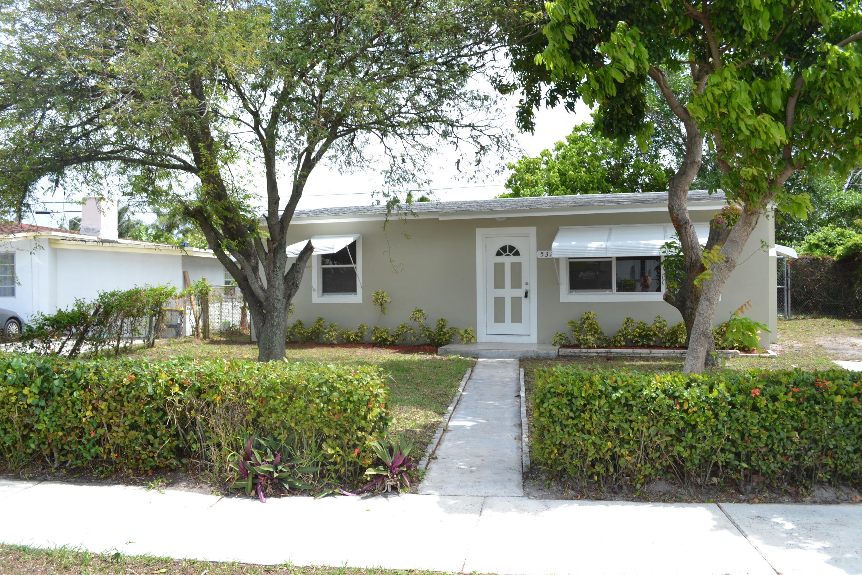 532 Beech Road West Palm Beach, FL 33409 - Photo 1 of 11 EXTERIOR
