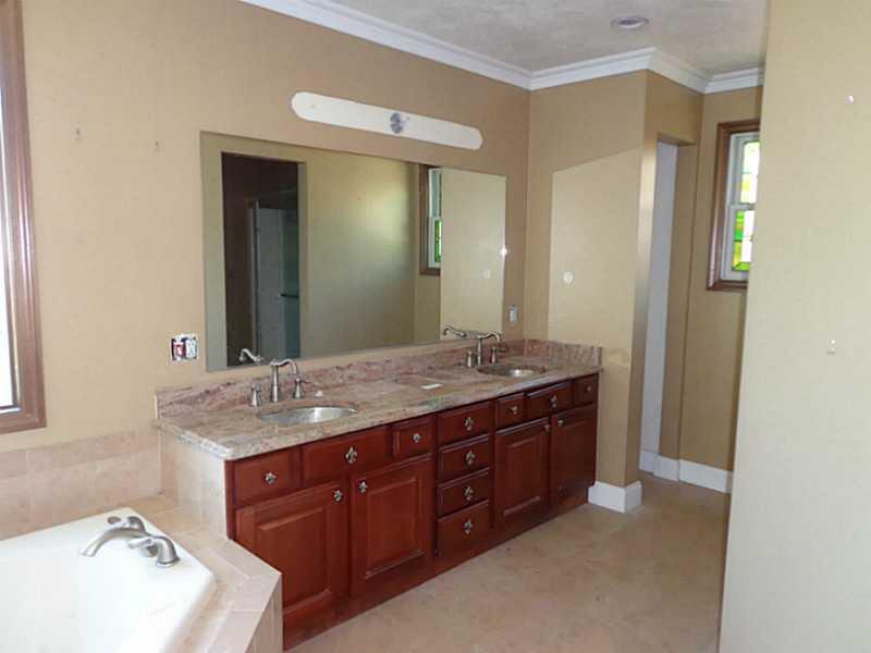 210 Revo Road Baldwin, PA 15236 - Photo 14 of 25 Master Bath/Spa.