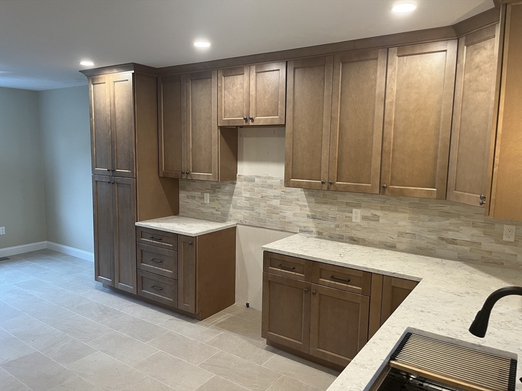 2 B Oak Street, Unit 2B Mansfield, MA 02048 - Photo 13 of 38