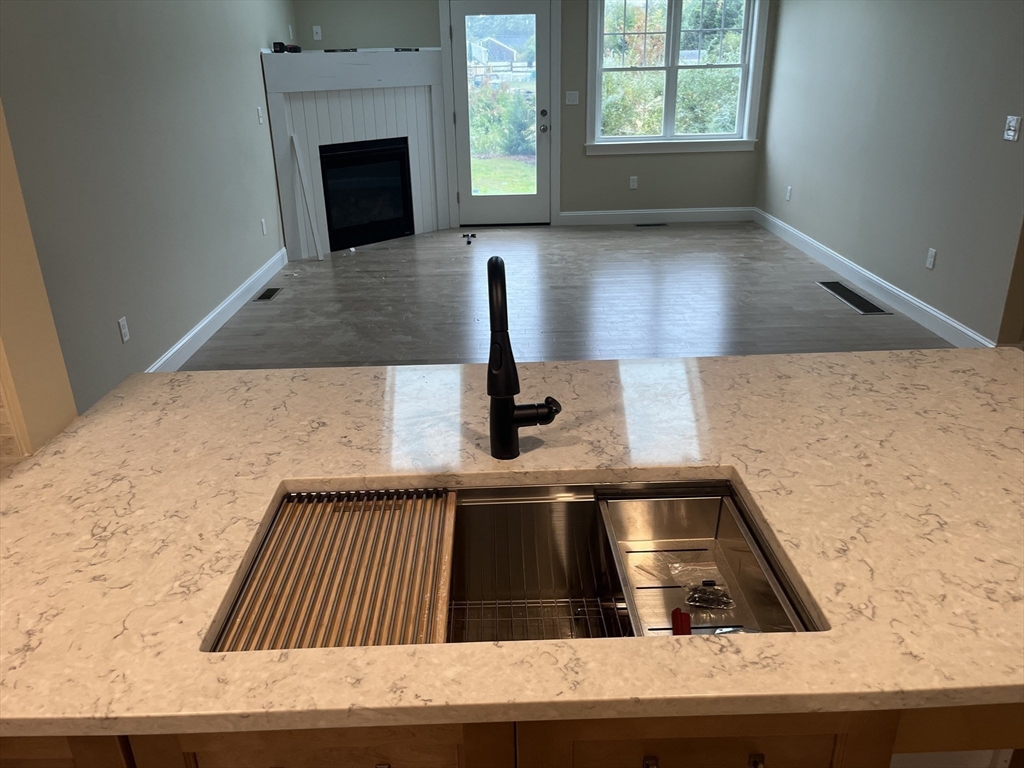 2 B Oak Street, Unit 2B Mansfield, MA 02048 - Photo 9 of 38