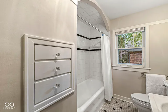 $950,000 | 5017 North Pennsylvania Street, Indianapolis, IN 46205