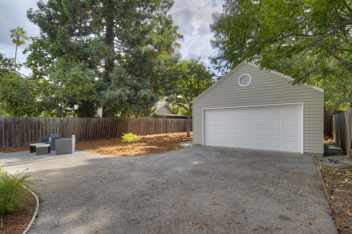635 California Street Mountain View, CA 94041 - Photo 23 of 25 a view of backyard and house