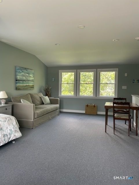 402 Riverside Drive Fairfield, CT 06824 - Photo 20 of 28 Gallery Image 20