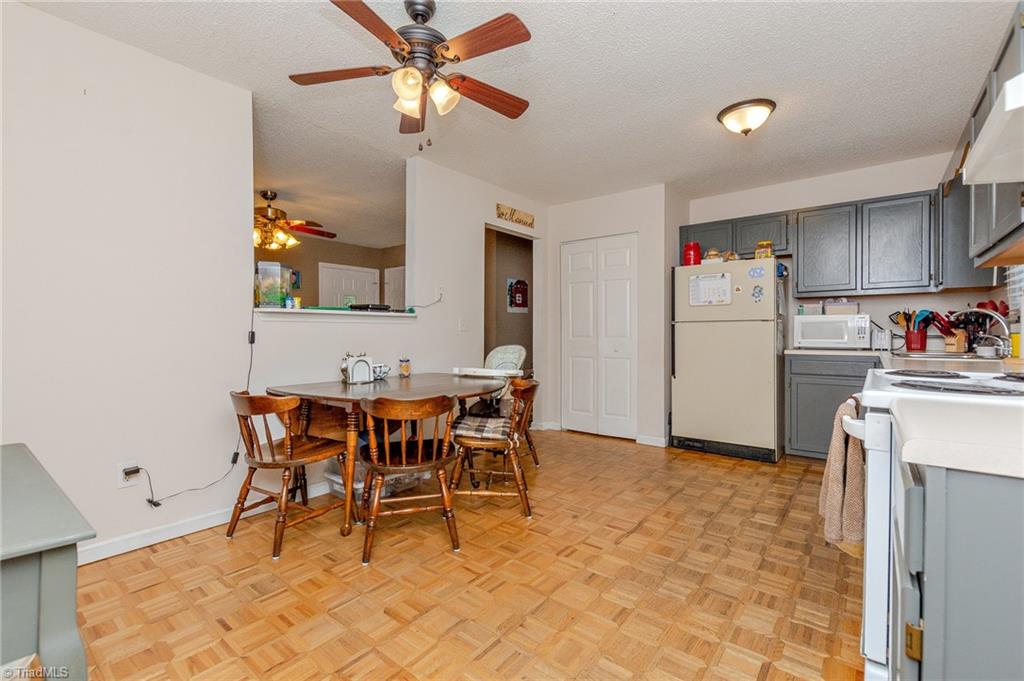 7227 Greeson Road Whitsett, NC 27377 - Photo 13 of 31 Gallery Image 13