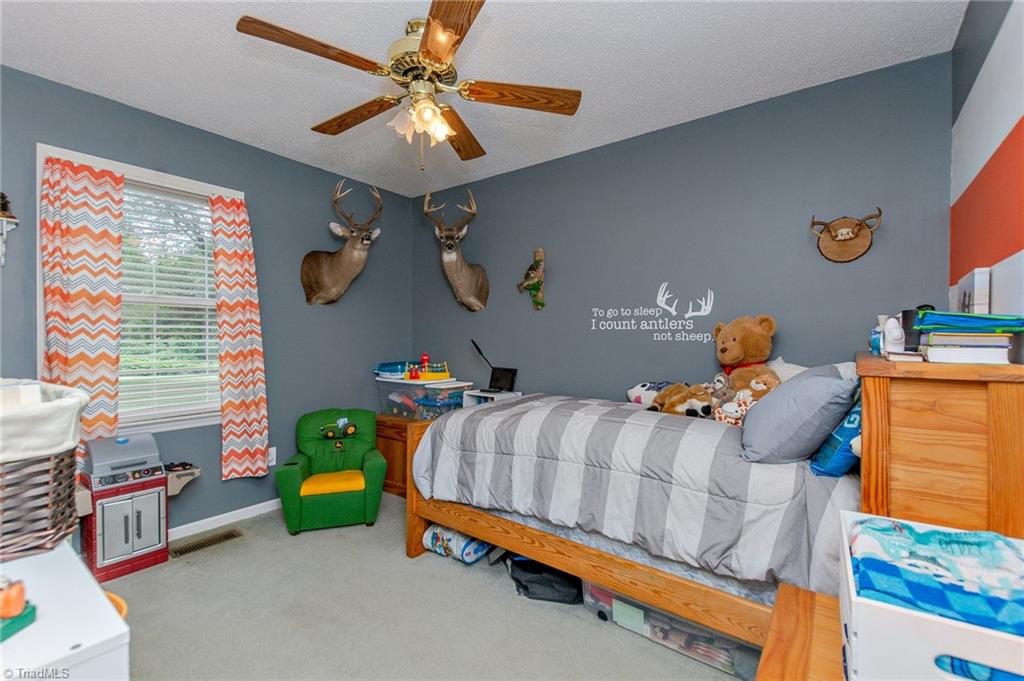 7227 Greeson Road Whitsett, NC 27377 - Photo 17 of 31 Gallery Image 17