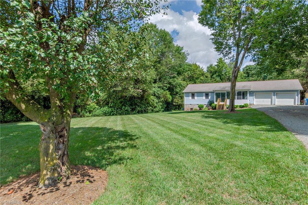 7227 Greeson Road Whitsett, NC 27377 - Photo 3 of 31 Gallery Image 3