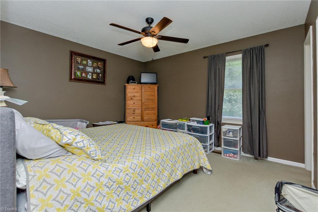 7227 Greeson Road Whitsett, NC 27377 - Photo 21 of 31 Gallery Image 21