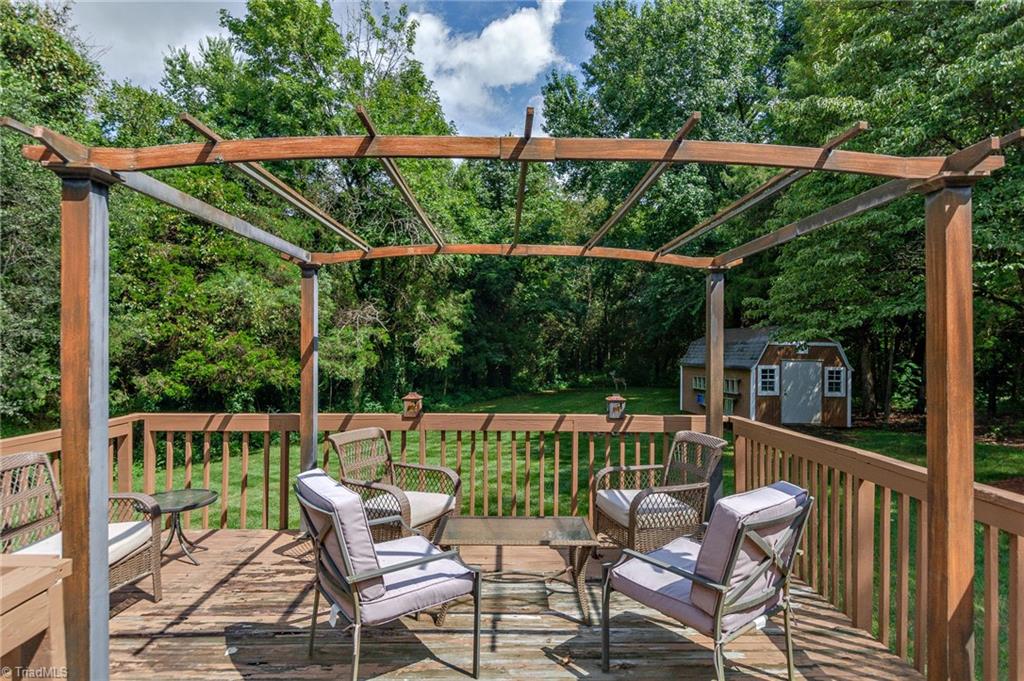 7227 Greeson Road Whitsett, NC 27377 - Photo 27 of 31 Gallery Image 27