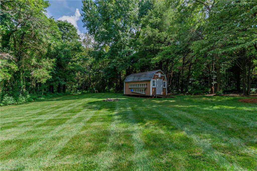 7227 Greeson Road Whitsett, NC 27377 - Photo 30 of 31 Gallery Image 30