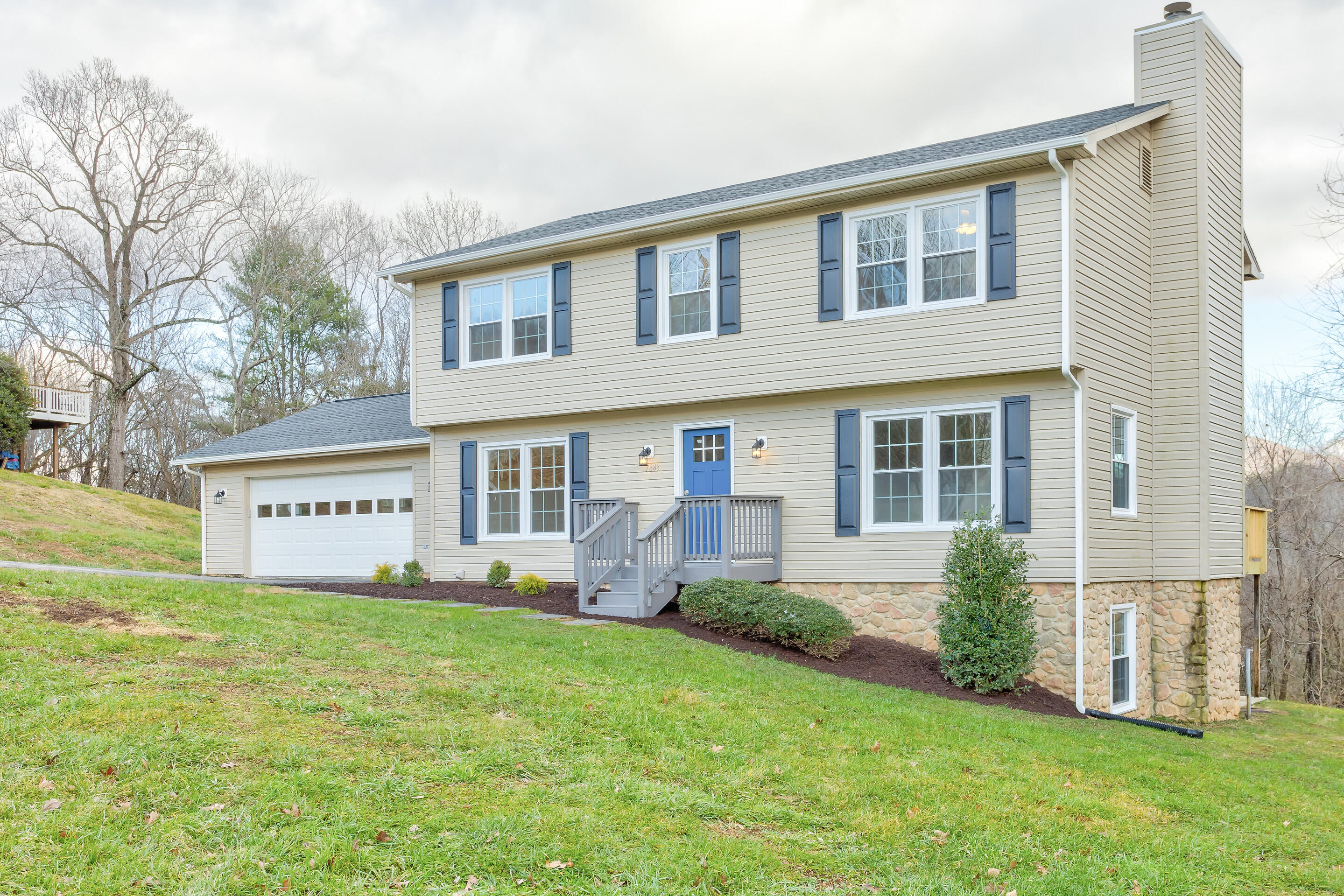 7843 Cedar Edge Road Roanoke, VA 24018 - Photo 3 of 45 03_7843_Cedar_Edge_Rd3_mls
