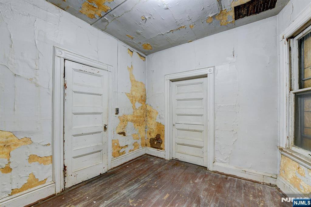 249 4th Street Newark, NJ 07107 - Photo 20 of 41