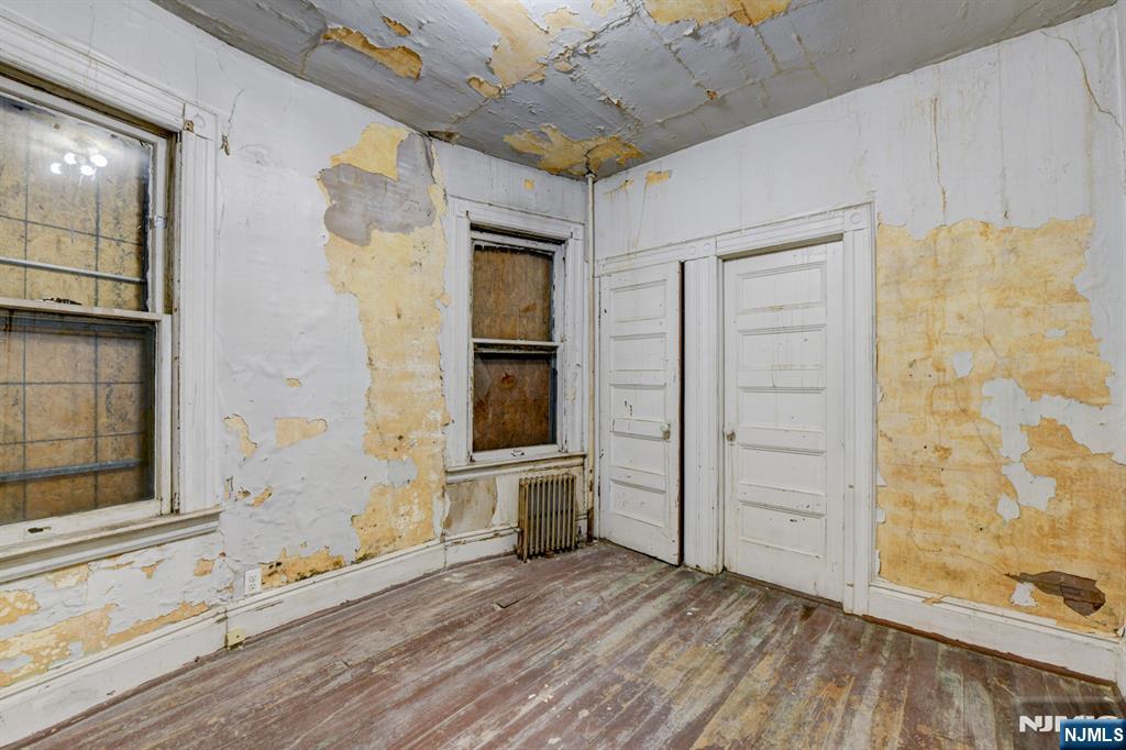 249 4th Street Newark, NJ 07107 - Photo 22 of 41