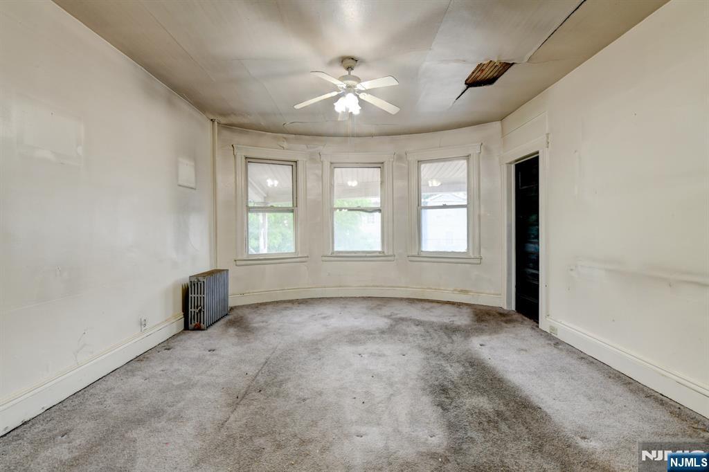 249 4th Street Newark, NJ 07107 - Photo 28 of 41