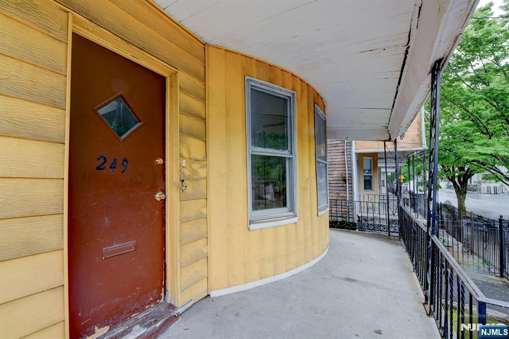 249 4th Street Newark, NJ 07107 - Photo 3 of 41
