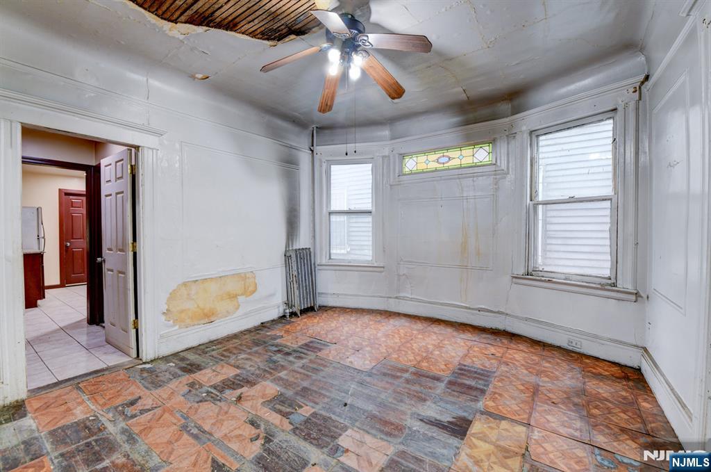 249 4th Street Newark, NJ 07107 - Photo 6 of 41