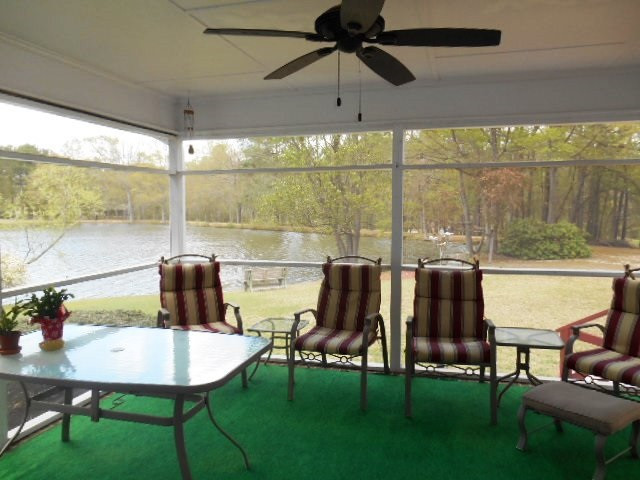 917 Windrow Lane Raleigh, NC 27603 - Photo 20 of 25 Screen Porch