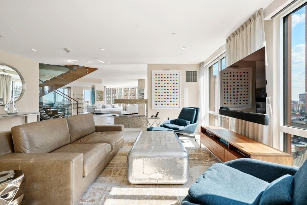 110 Broad Street, Unit PH3 Boston, MA 02110 - Photo 18 of 37