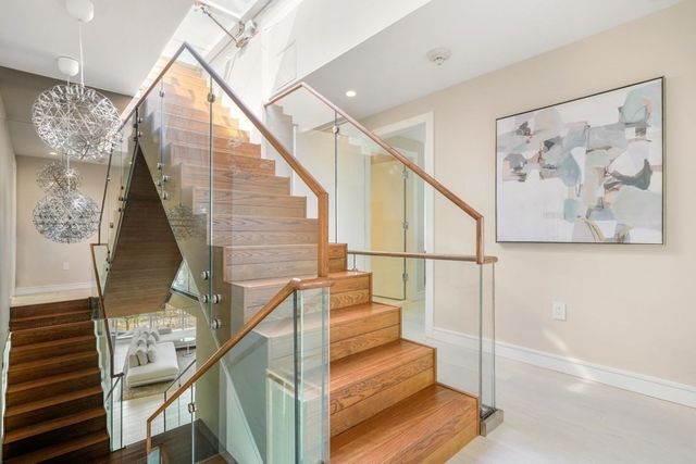 $5,100,000 | 110 Broad Street, Unit PH3, Boston, MA 02110