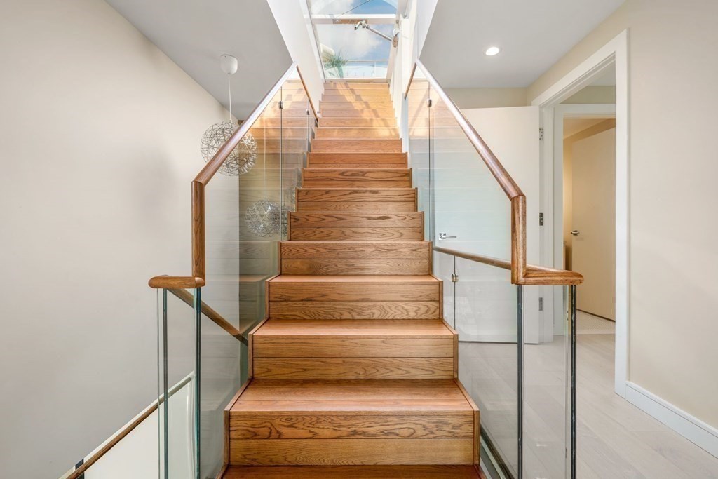 110 Broad Street, Unit PH3 Boston, MA 02110 - Photo 20 of 37